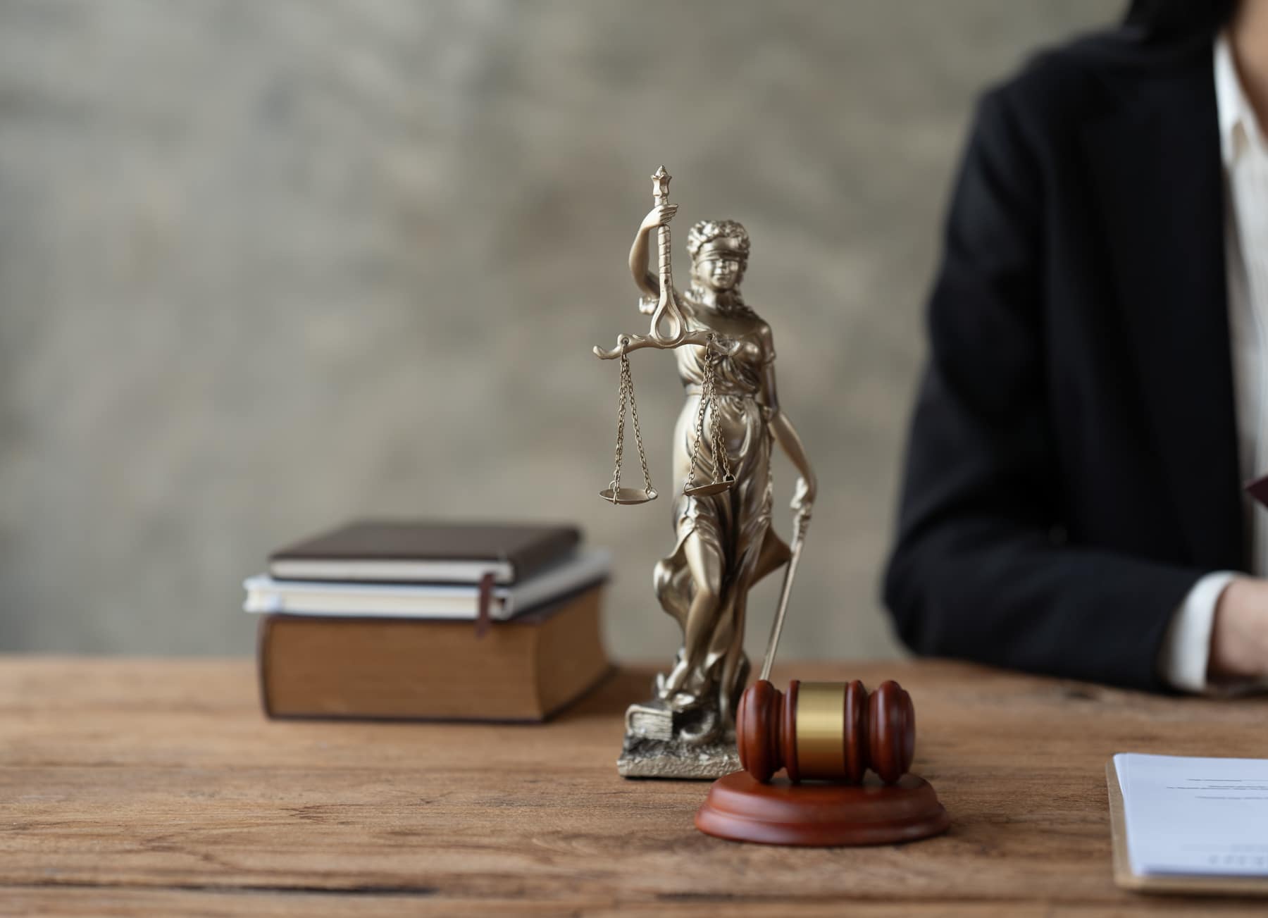 Beating Criminal Charges: What Works in Court